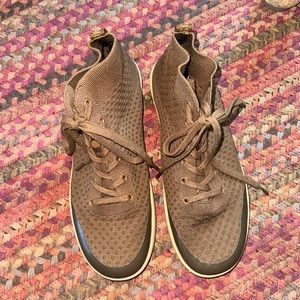 SUAVS BROWN KNIT LACE UP HIGH TOP SNEAKERS